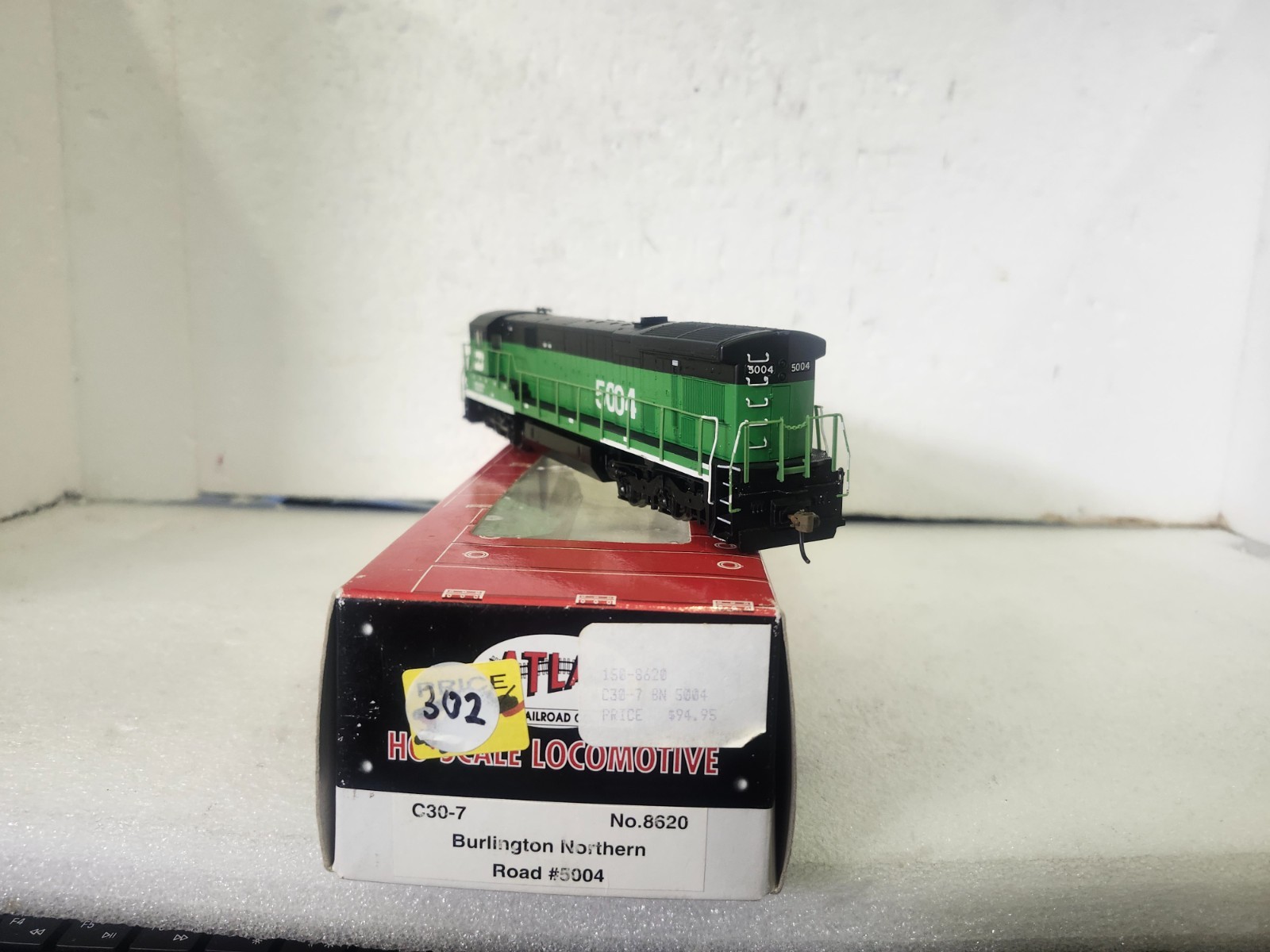 ATLAS TESTED HO BURL/NORTH. C30-7 ROAD 5004 REVERSING LIGHTS KD’S BONUS DONATIO