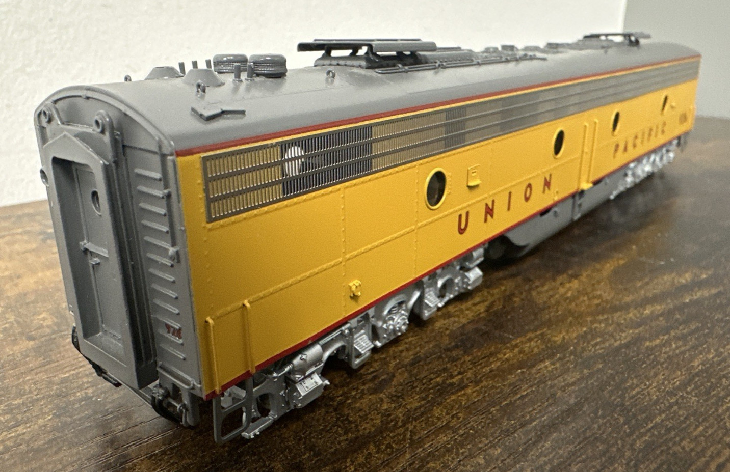 Challenger Imports, Ltd. HO Brass #2467.1x Union Pacific E9B #928B Factory Paint