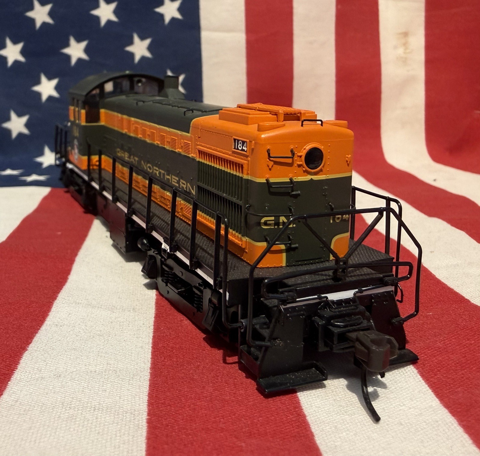 Atlas Classic HO Great Northern RS-1 #184 DC Tested Runs Great