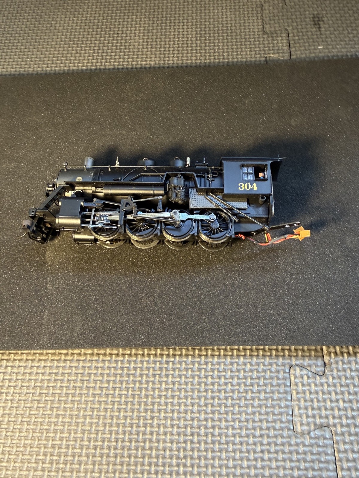 HO Scale Bachmann Spectrum 11422 CRR Clinchfield 2-8-0 Steam Locomotive #304