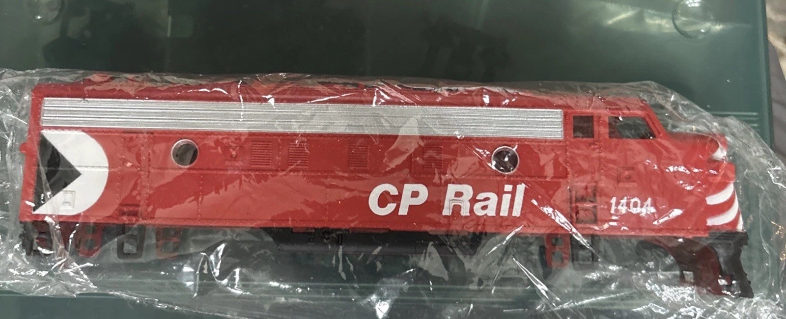Athearn HO CP Rail Canadian Pacific F7A Shell Only #1404