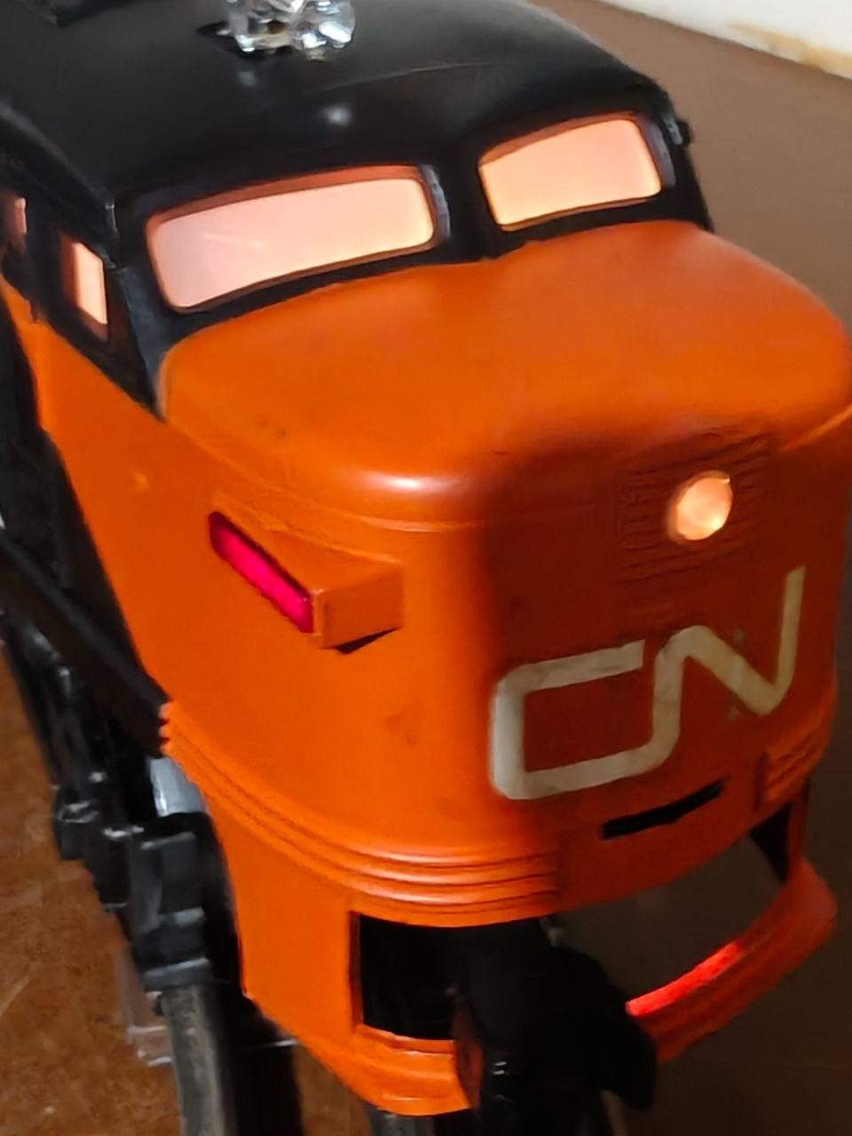Lionel Canadian National 8025 A-A Diesel Tested Bo-Bo READ