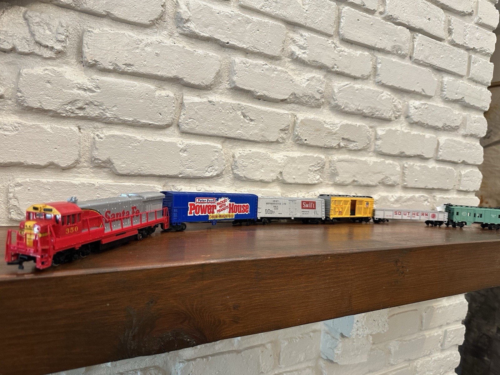 Bachmann HO Scale GE U36B Diesel Locomotive Santa Fe 350 And Others ( Collection