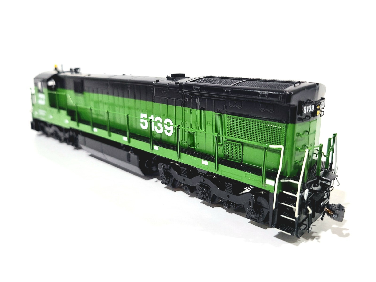 Overland OMI Ajin BN GE C30-7 Burlington Northern #5725 CP HO Brass Model