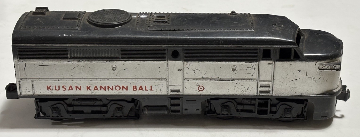 Kusan Trains KANNON BALL Alco “A” Locomotive Unpowered Diesel #2716