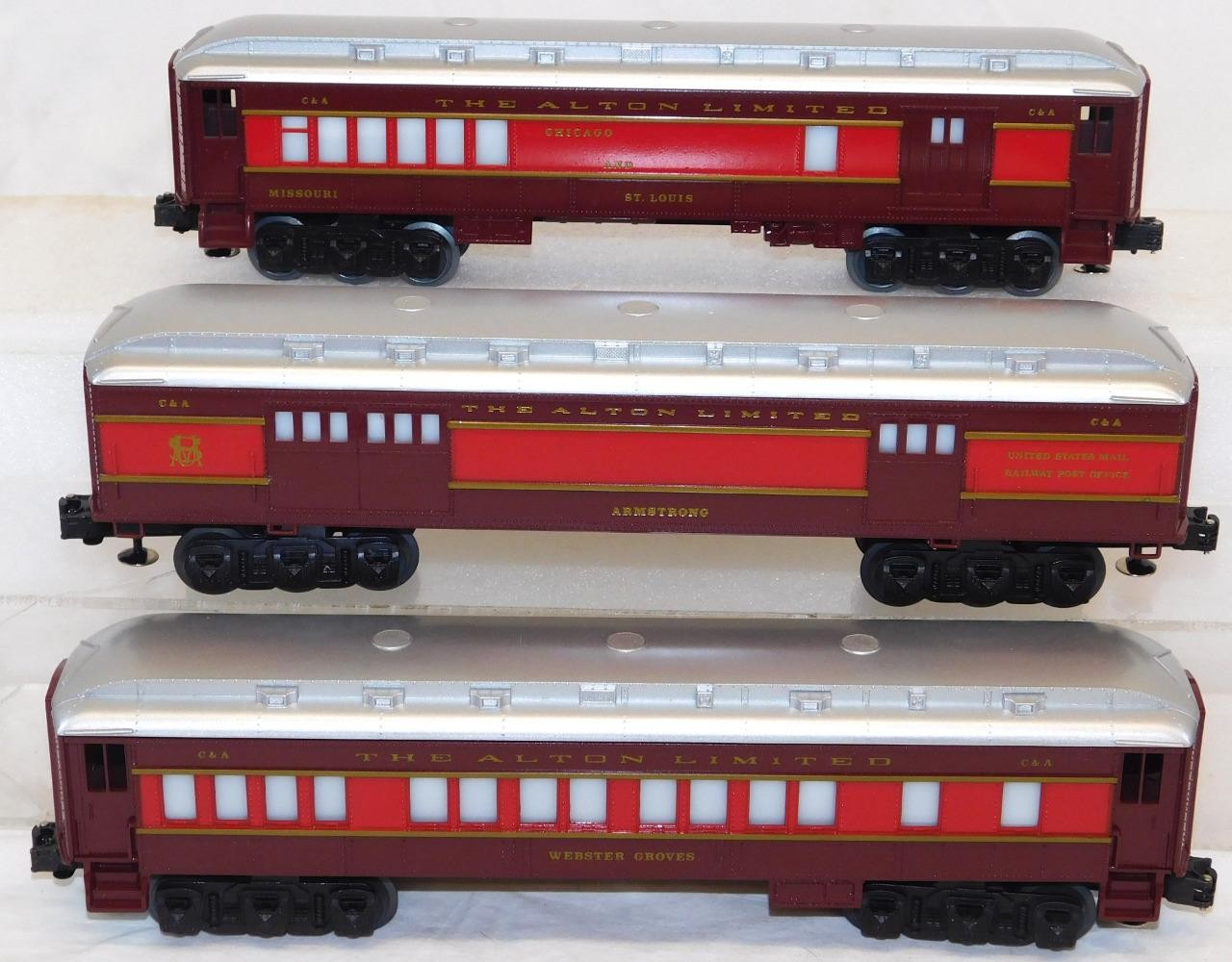 Lionel 6-8101 Chicago & Alton Steam Passenger Set 4-8-4 Steam Engine + 6 HW cars