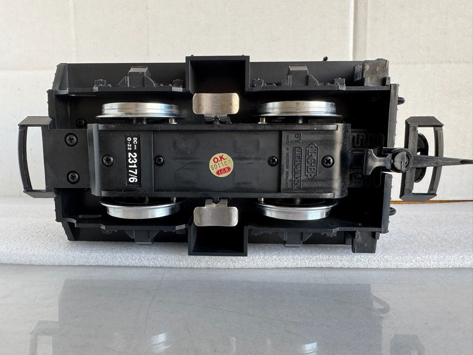 LGB 2317/6 – Powered Black Tender for Stainz Steam Lomotives LN