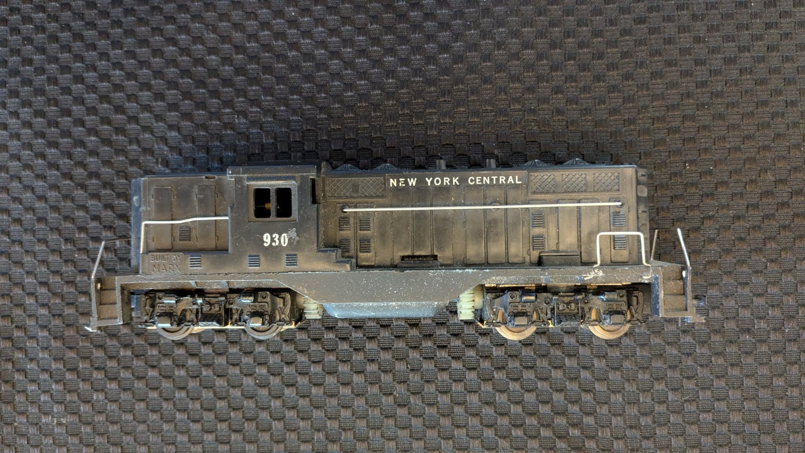Marx HO EMD GP9 diesel NYC #930, Runs nice