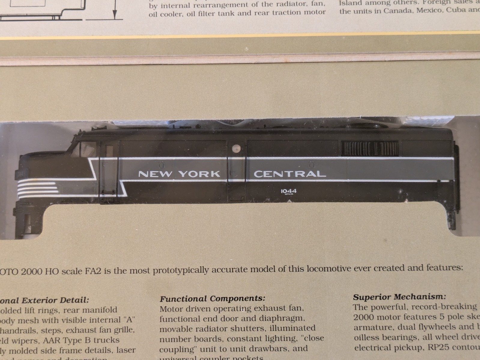 HO EMD FA2/FB2 Set (Pwd + Dmy) New York Central (Diff Paint Sch) NOS # 8362/11