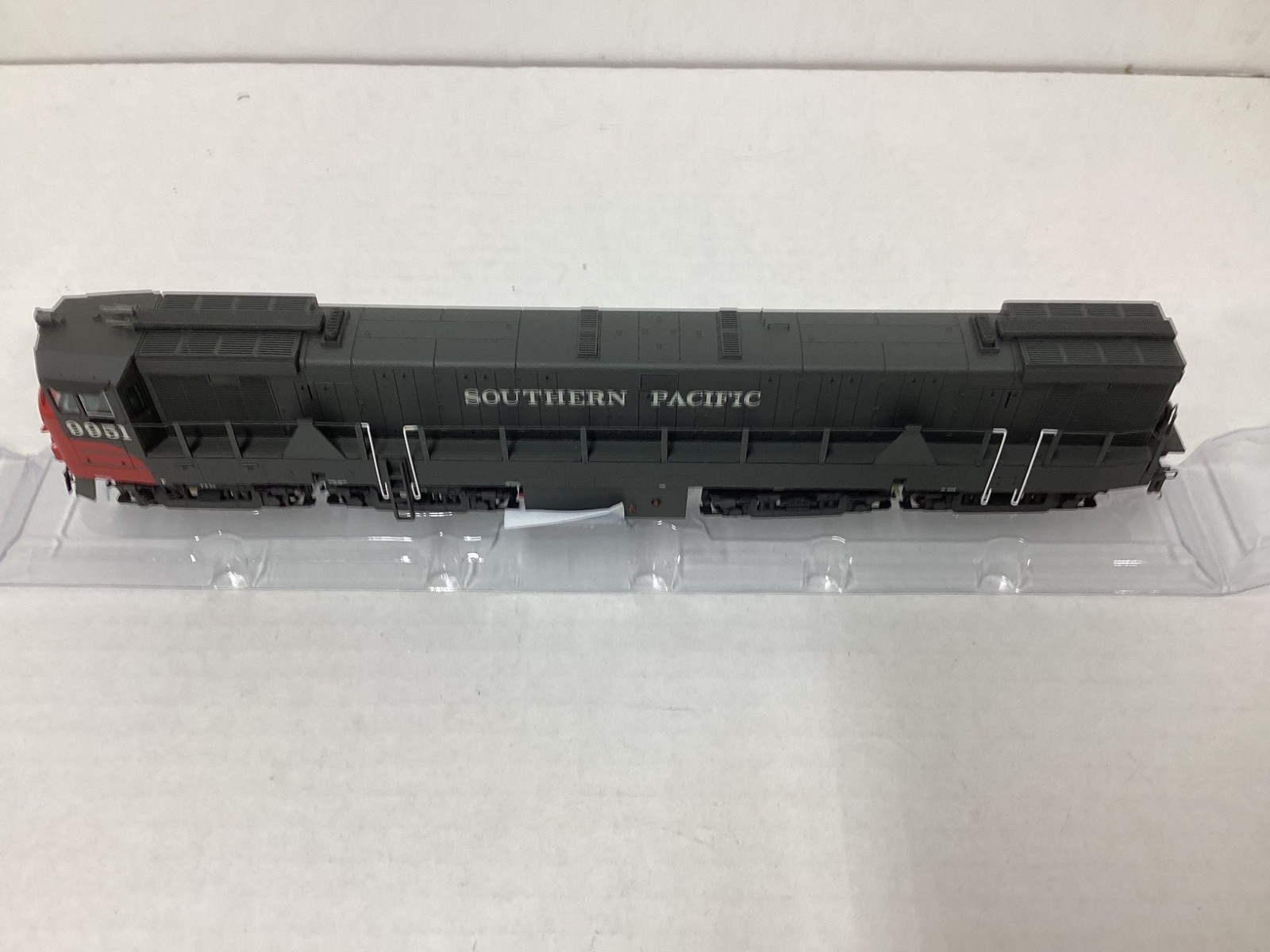 Athearn #88679 HO scale “Southern Pacific” U50 Rd #9951