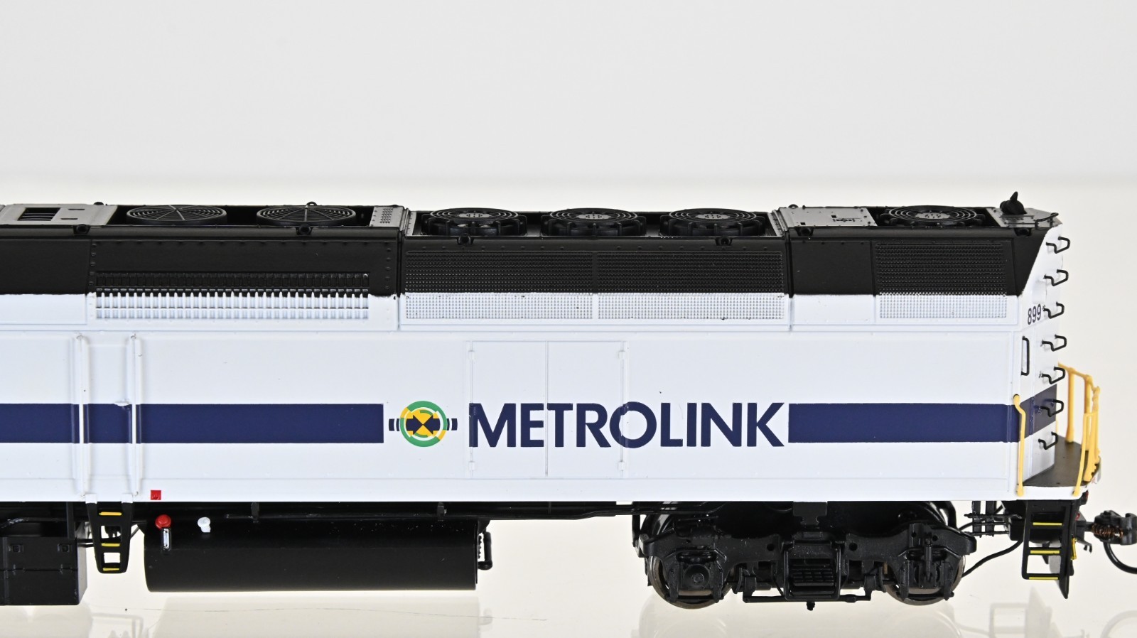 True Line Trains MP36 Metrolink SCAX DCC w/Sound HO scale