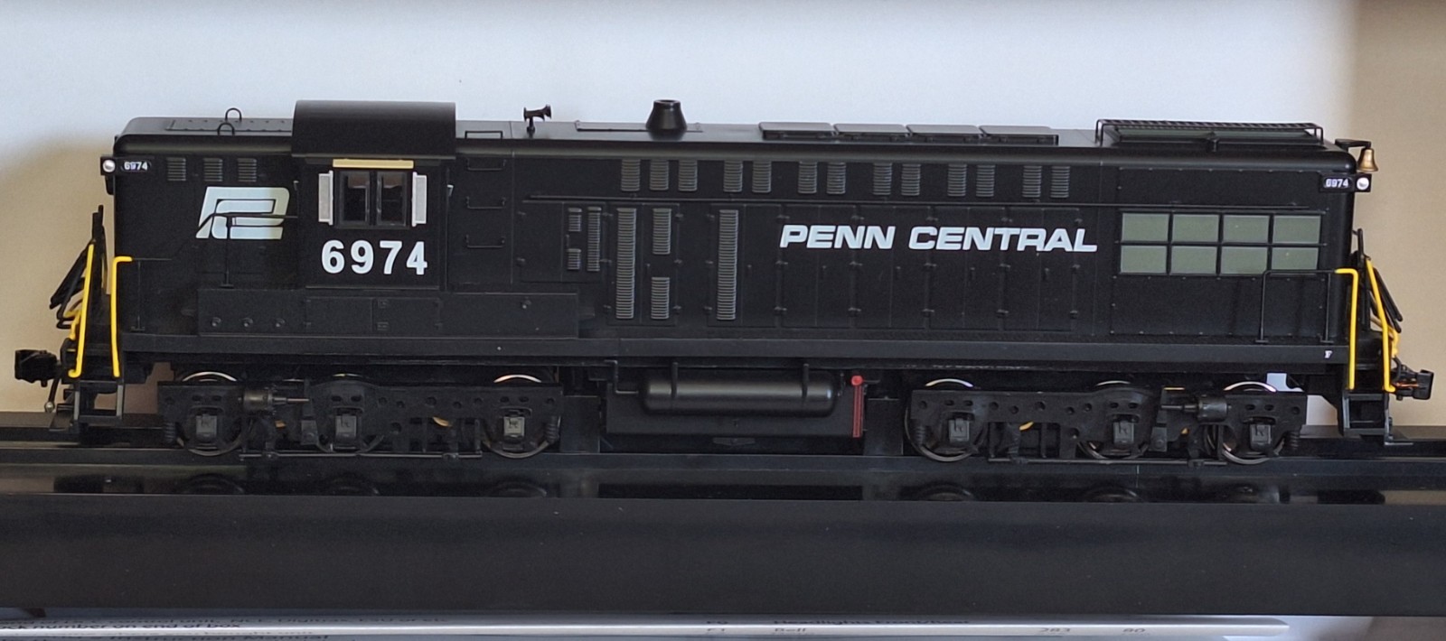 Bowser Executive Line #25112 HO Baldwin AS-616 Penn Central #6974 /LokSound