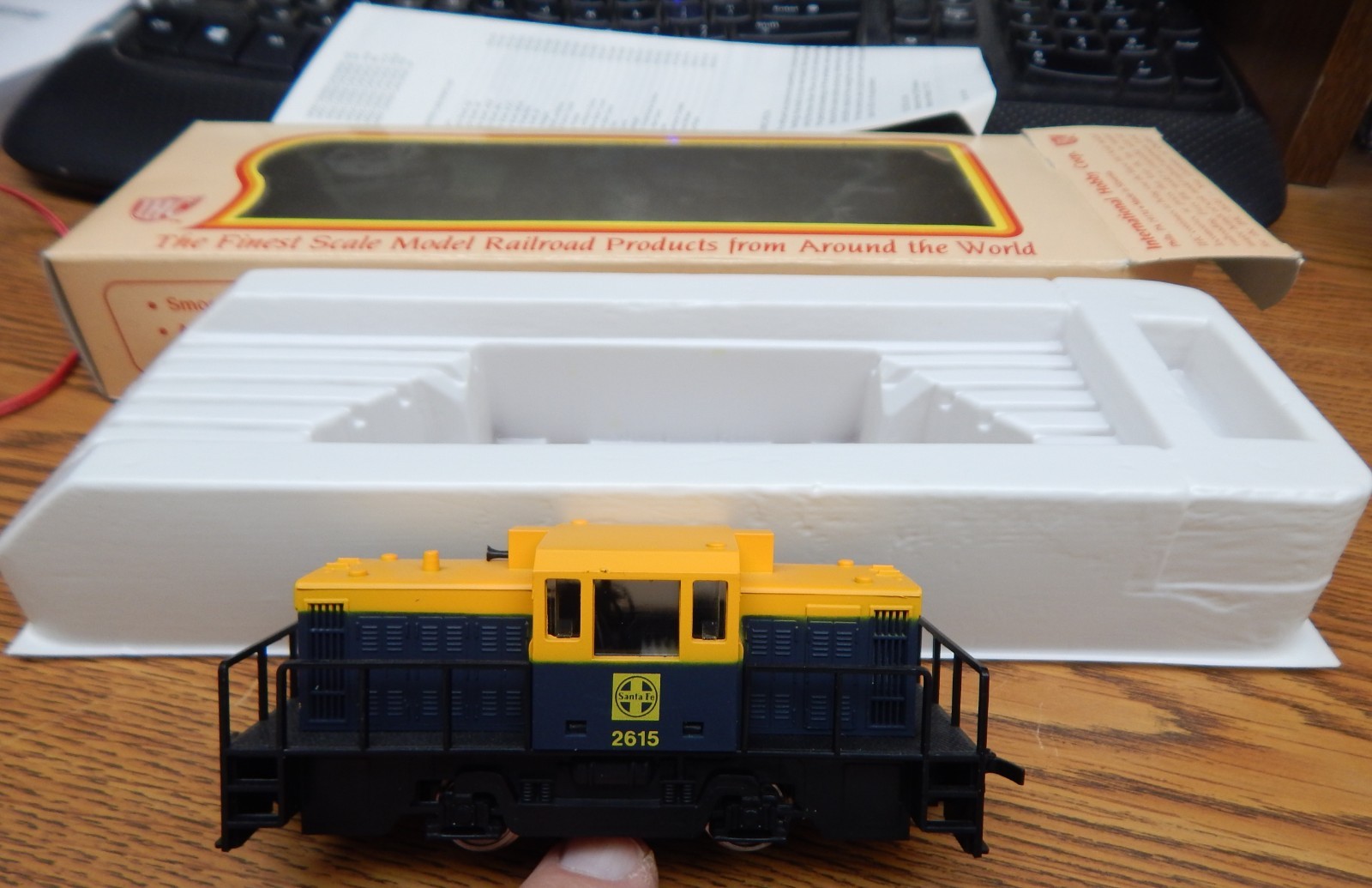 IHC M502 SANTA FE CANTER CAB SWITCHER DIESEL LOCO USED BOX RUNS HO GAUGE LQQK
