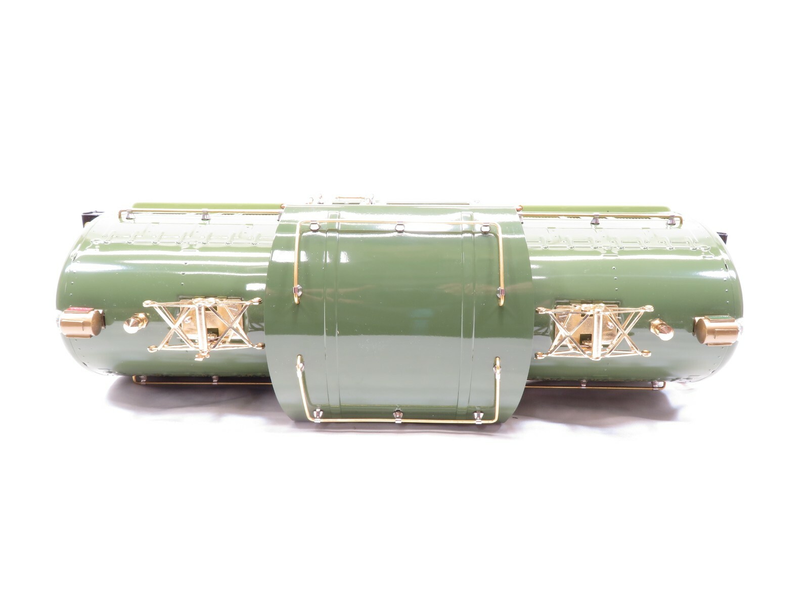 Lionel 6-13102 Standard Gauge Classics 381E Locomotive Two tone green LN