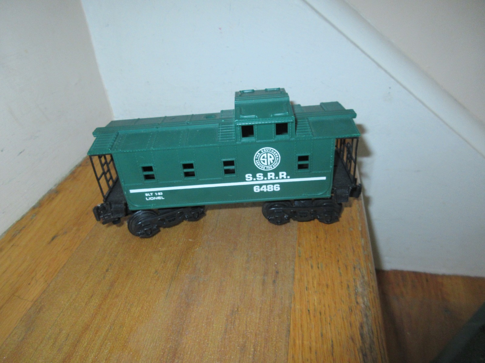 Lionel Set 8314 Engine Tender Caboose Southern Streak RUNS