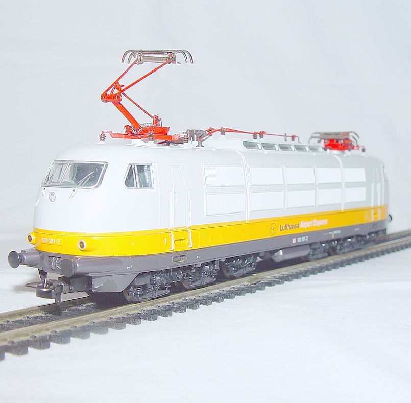 Lima HO German DB BR E-103 “EGGHEAD” LUFTHANSA AIRPORT ELECTRIC LOCOMOTIVE MIB!