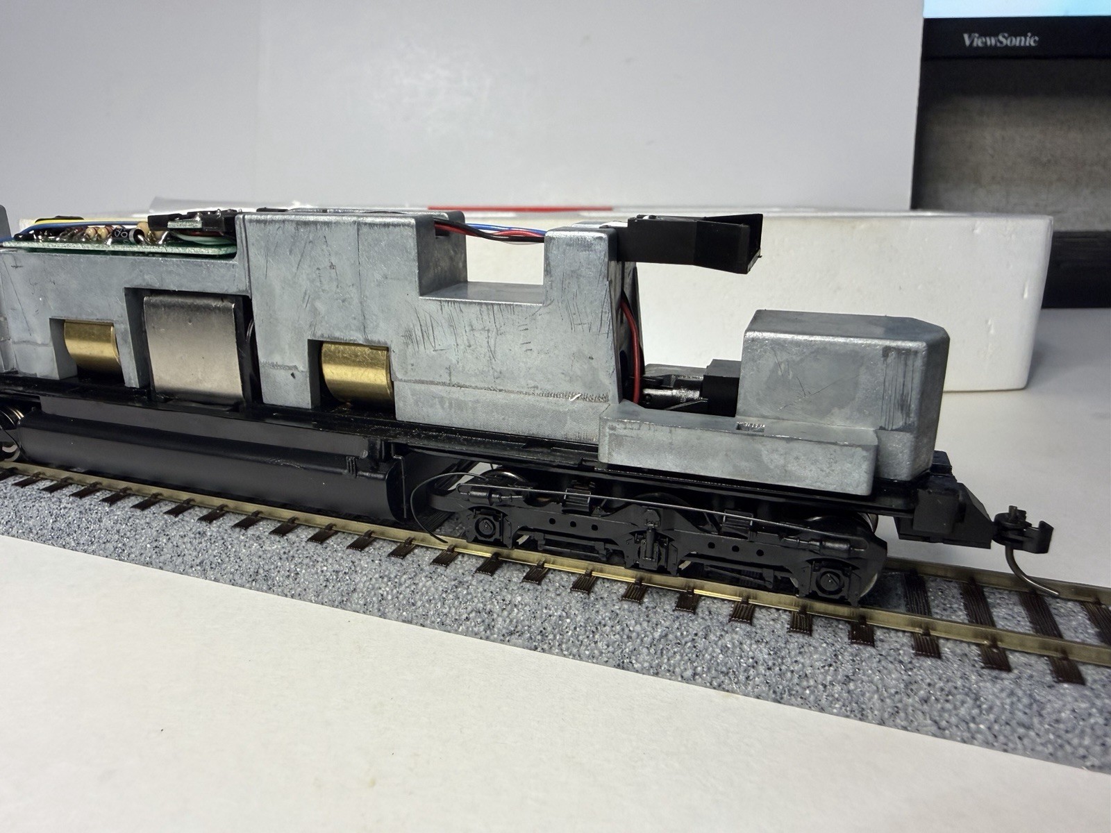 Proto 2000 23502 HO Scale EMD Conrail SD60 #6840 – DCC Ready Tested