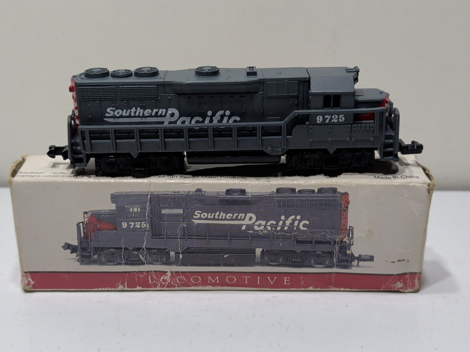 ✨N Scale✨ Southern Pacific Locomotive #9725 High Speed Metal Products Dummy
