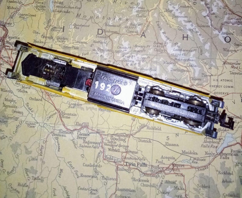 Vintage Life-Like N Gauge Santa Fe #3500 Locomotive Missing Front Wheels As-Is