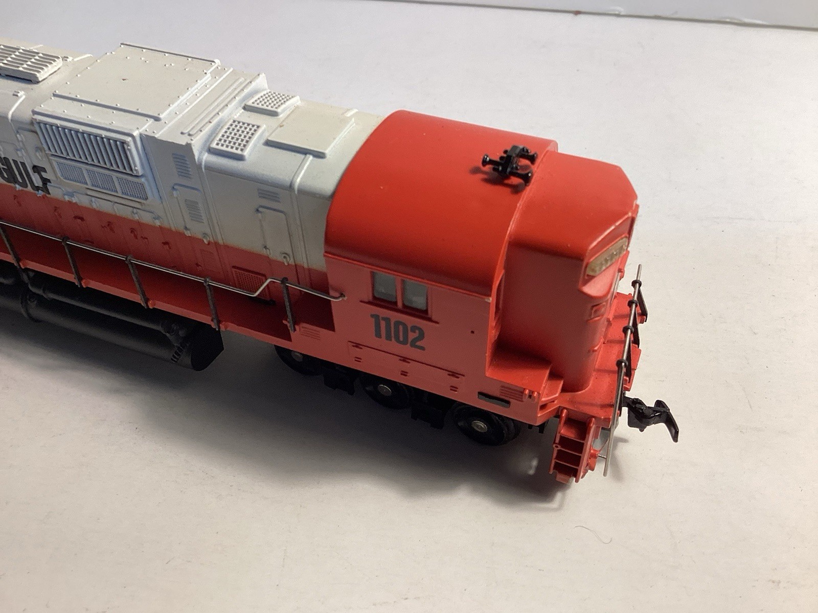 TYCO/Mantua HO #4301 IC Illinois Central Train Engine C630 Runs Well New Parts