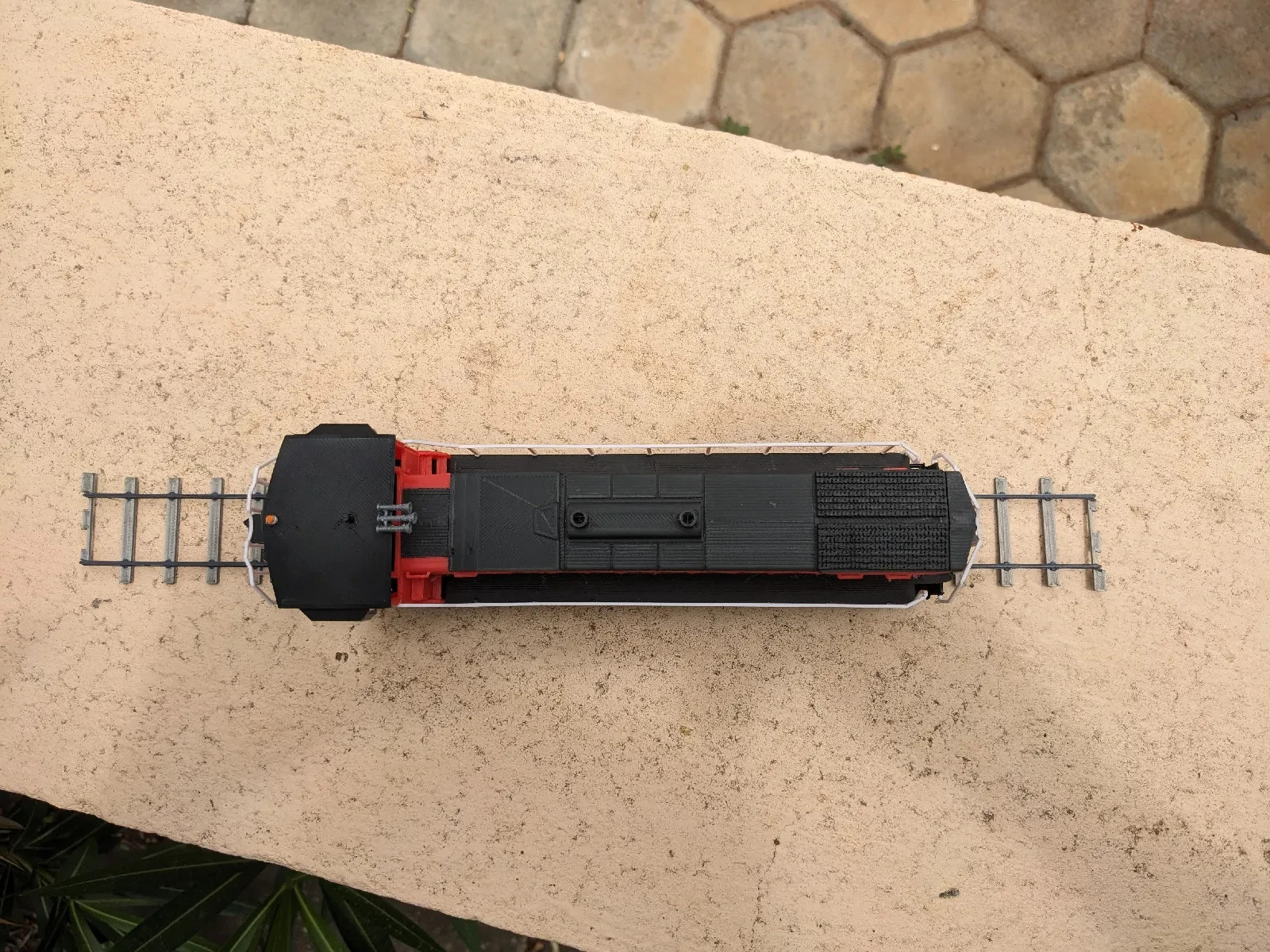 S‑Scale MP15AC Locomotive – Strong Plastic Model w/ Auto Coupler & Bogies