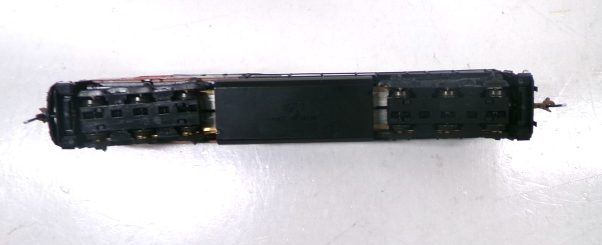 N scale Kato Canadian National ES44AC diesel engine in original box (lot N 96)