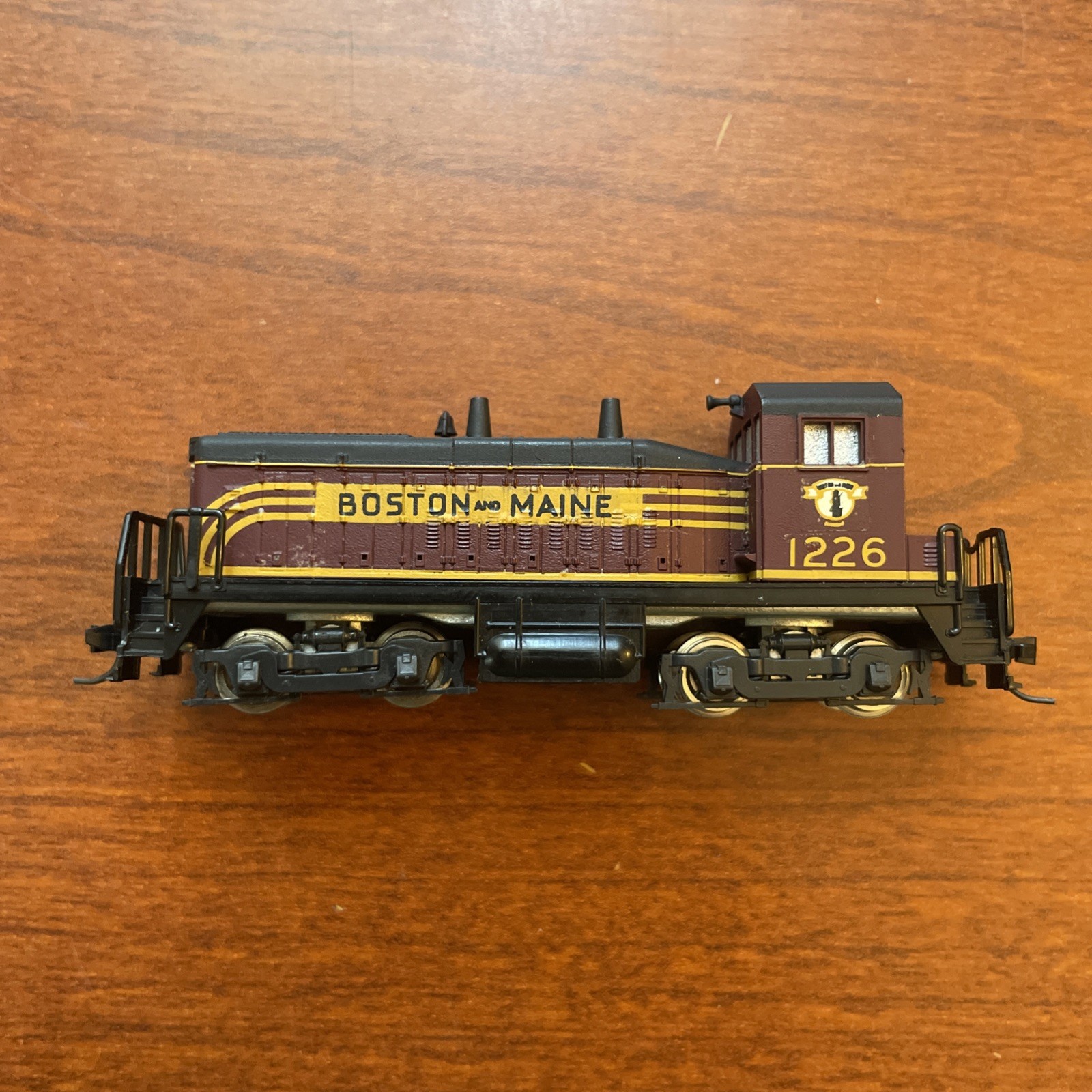 Con Cor Kato N Scale Boston And Maine 1772 Switcher