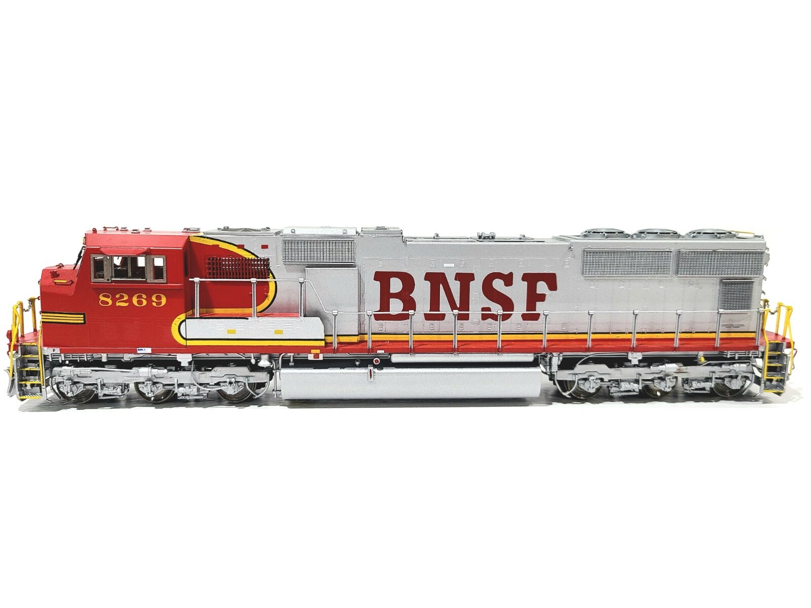 Overland OMI Ajin BNSF EMD SD75M Burlington Northern Santa Fe #6608.1 HO Brass
