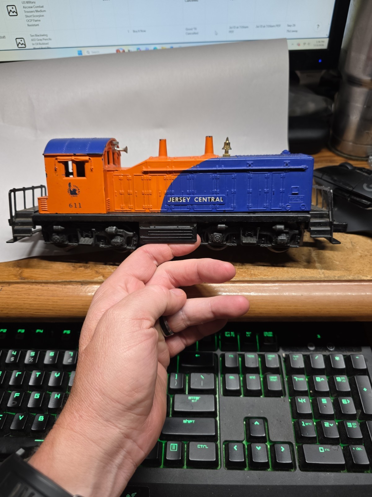 LIONEL Jersey Central O-Gauge 611 NW2 Switcher Diesel Engine
