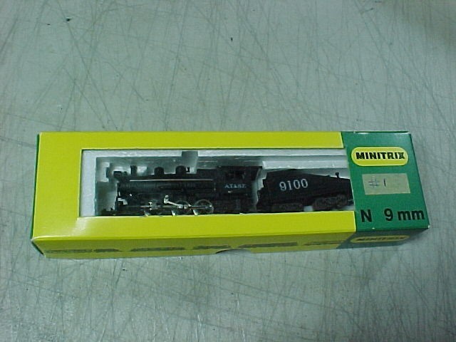 Minitrix N Road 9100 9mm 0-6-0 Steam Locomotive 2916 Model Train AT&SF