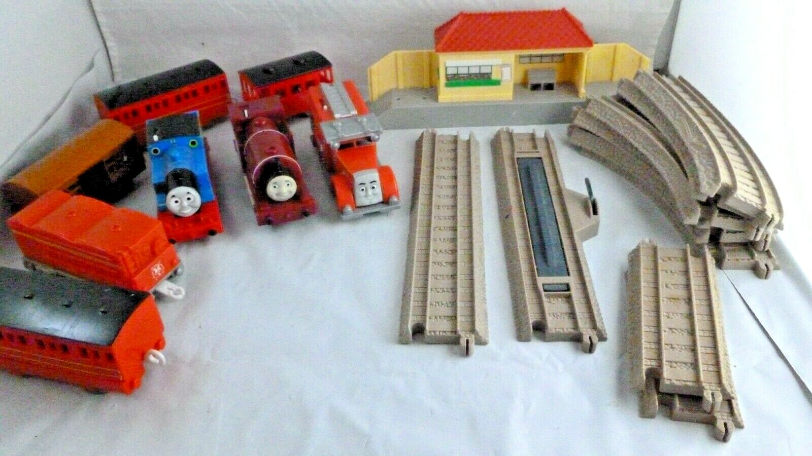 Lot of 8 Thomas The Train Motorized Engine Tank Tanker Gullane Track Cart Mattel