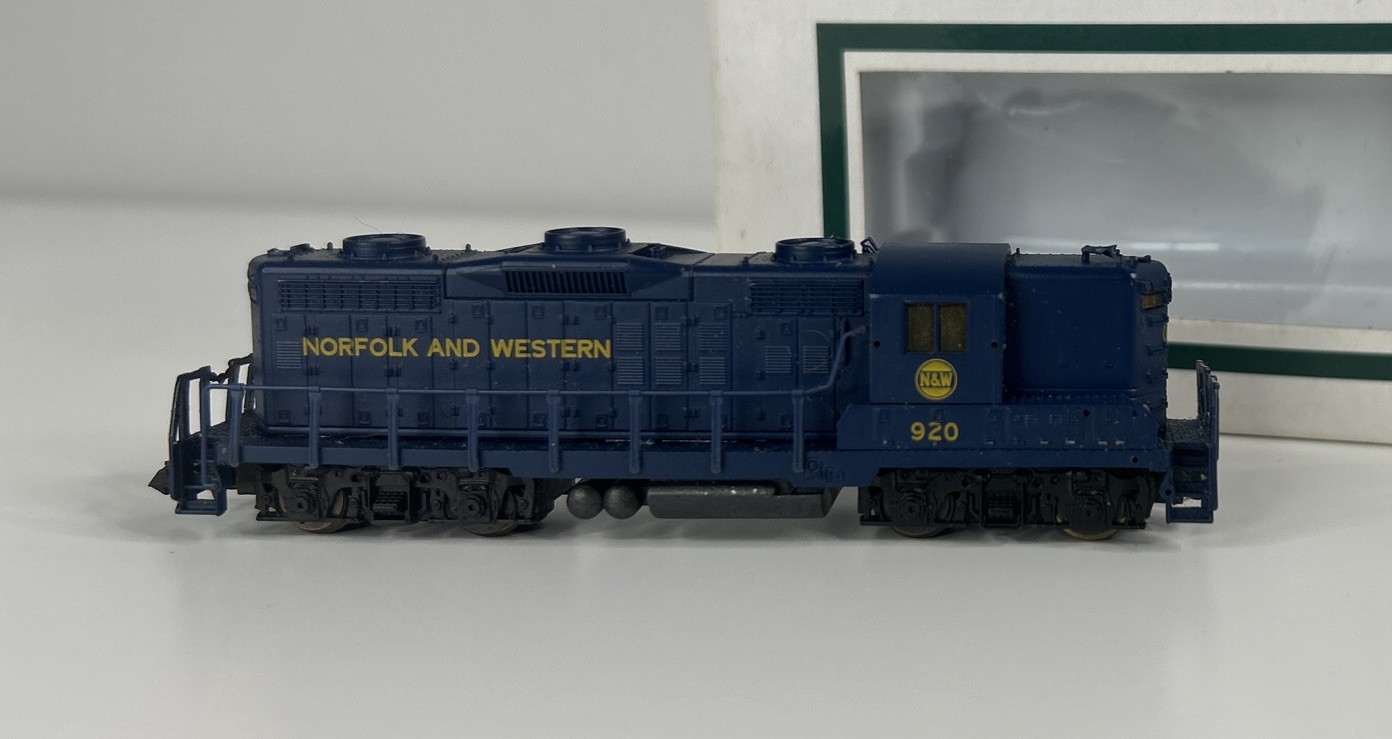 Locomotive 920 Norfolk and Western Industrial N scale Lifelike 04695. Brand New