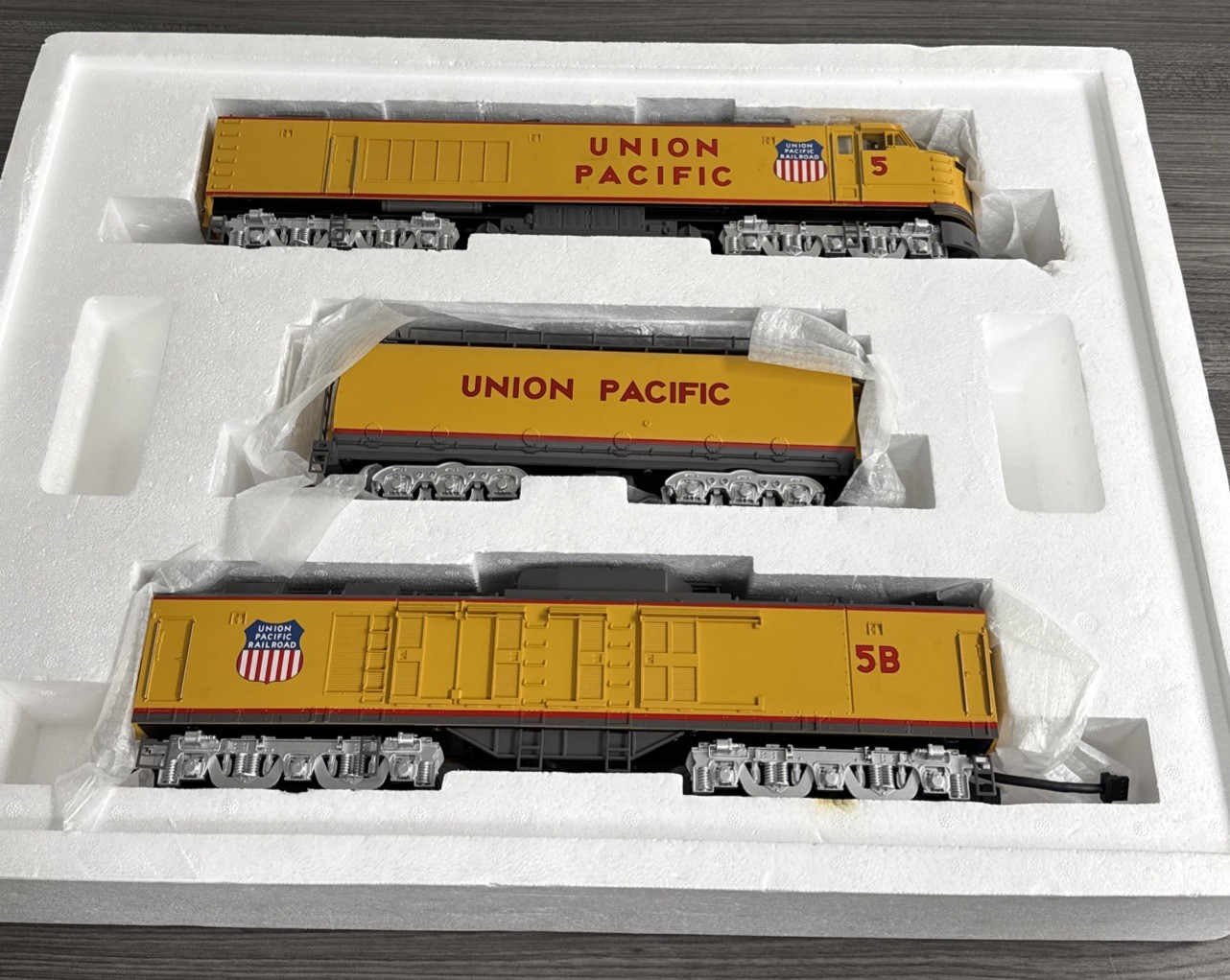 MTH #MT-2124LP O Scale Union Pacific Gas Turbine Diesel Engine Set – PS1 Used