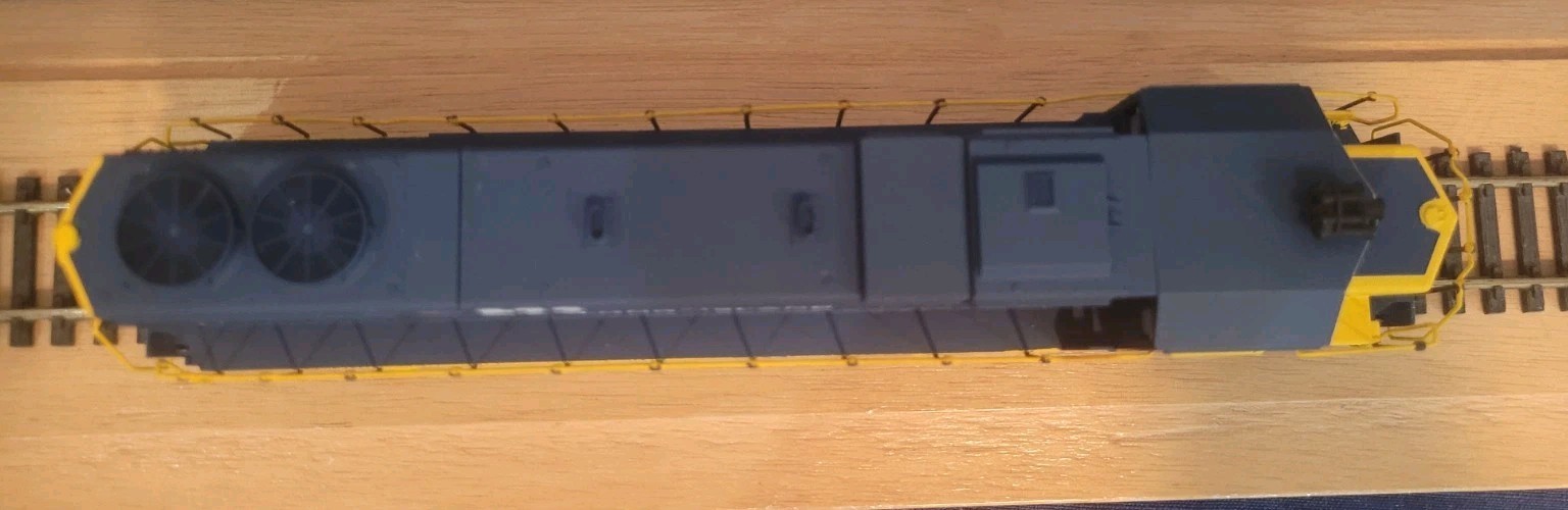 HO Vintage Athearn GP-38 LONG ISLAND RAILROAD CUSTOM PAINTED MTA #266