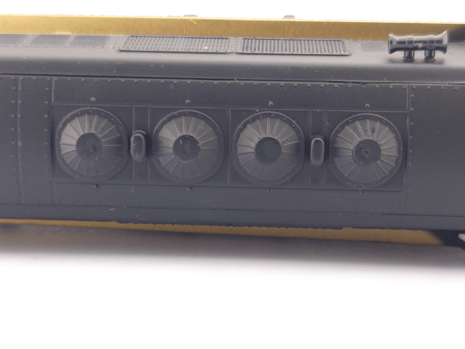 *READ* AHM HO Scale Monon Hoosier Line BL-2 Diesel Locomotive Model Train