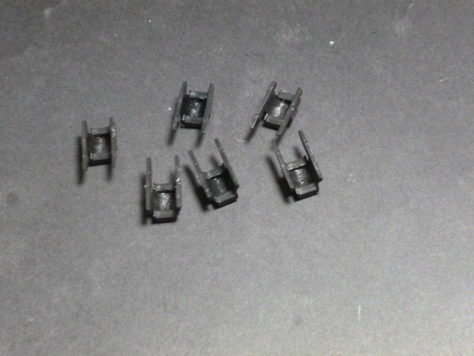 Ho Athearn Diesel locomotive 4 wheel truck workm gear caps 6x