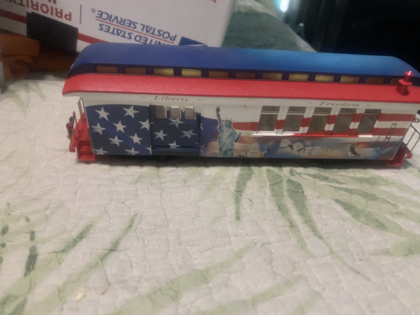 In 30 Guage 1:48 10 piece as shown in pics