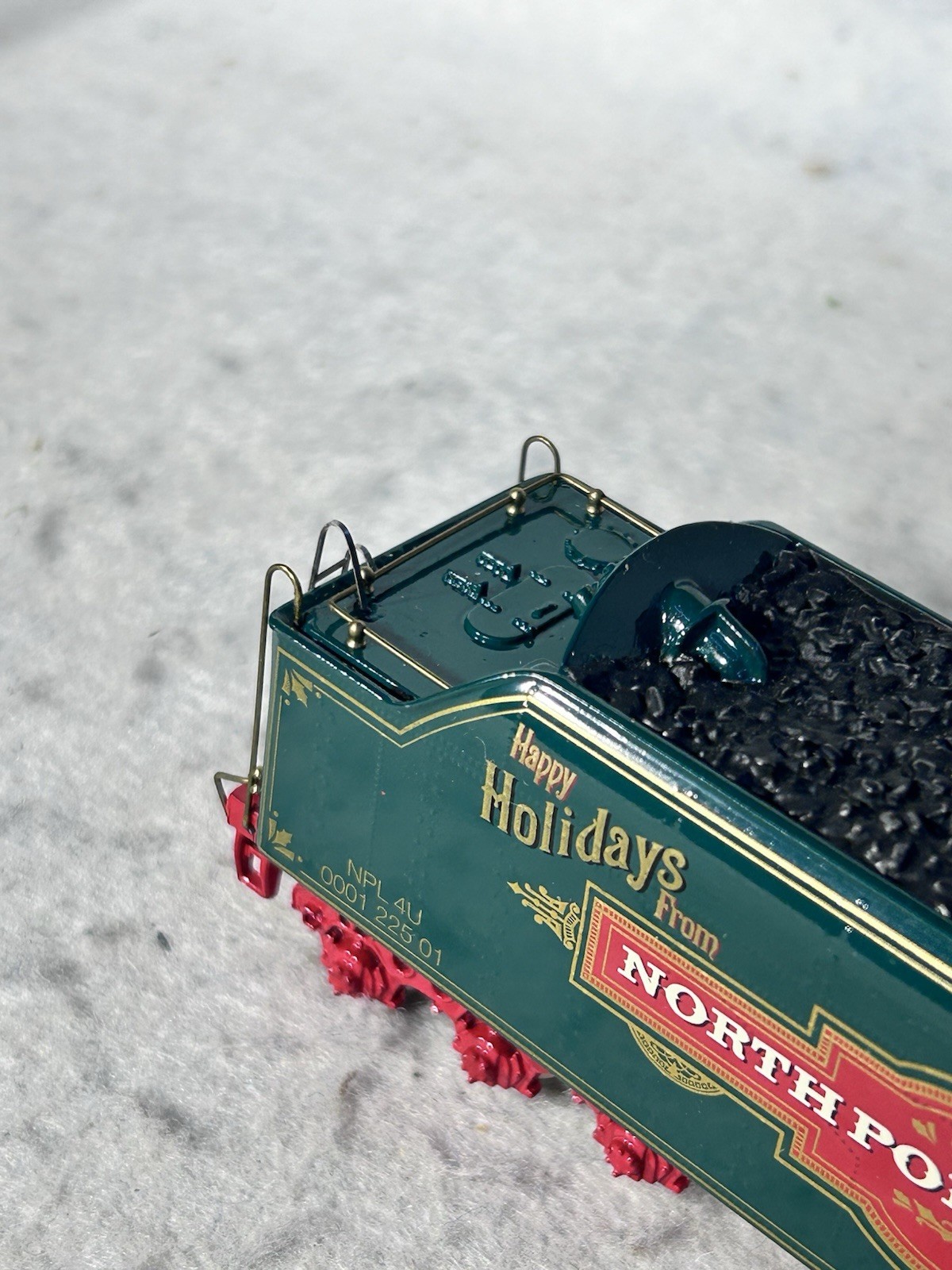 Festive Franklin Mint/Mantua North Pole Ltd. 4-6-4 Christmas Locomotive HO