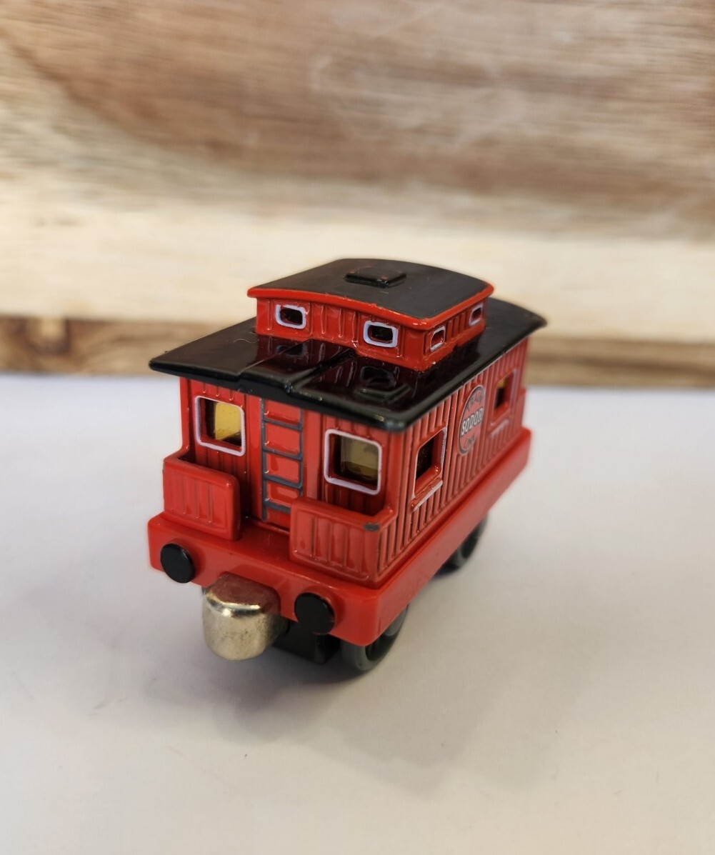 Thomas And Friends Diecast Sodor Train Line Caboose Magnetic 2002 Learning Curve
