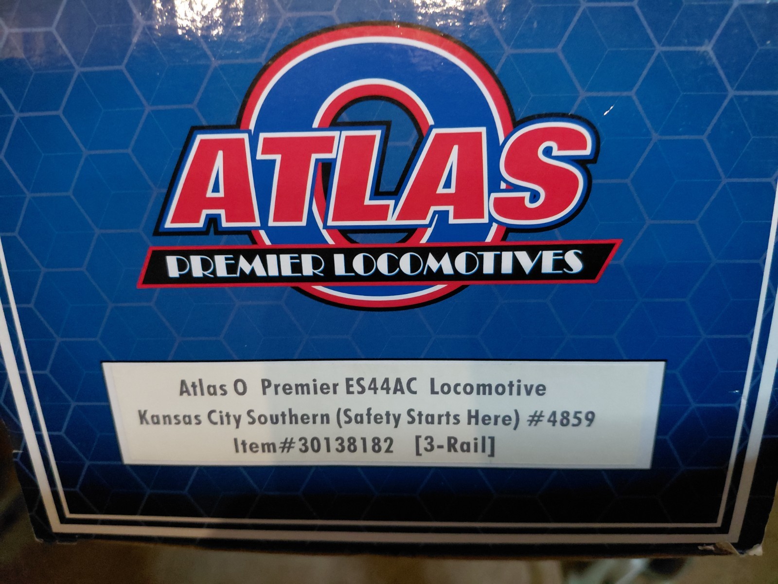Atlas 30138182 O Premier KCS ES44AC Locomotive Kansas City Southern # 4859 3RL