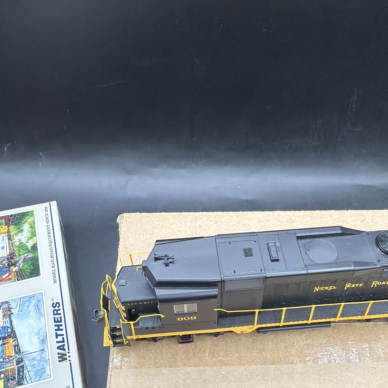 HO Proto 2000 Nickel Plate Road GP30 Diesel Locomotive #909 W/ DCC