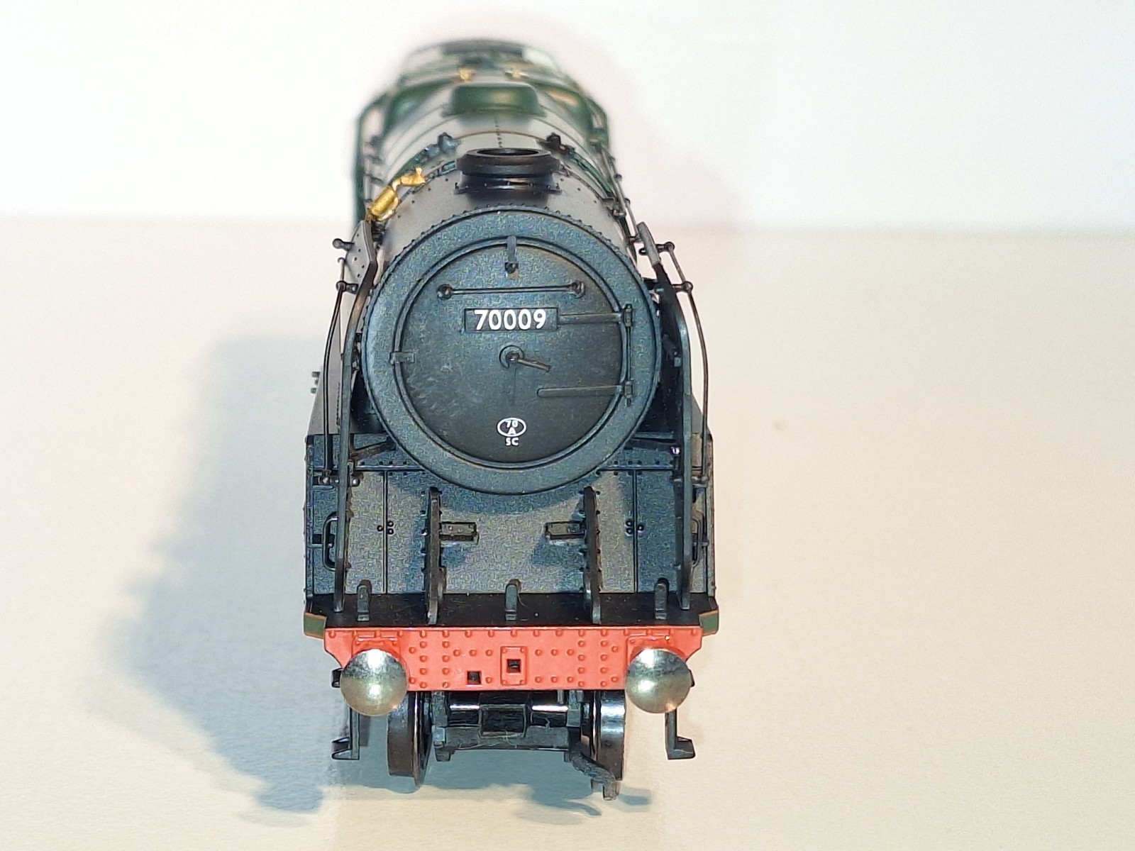 Hornby R2819 Bournemouth Belle Train Pack-lights. Mint, Unused. OO Scale. Boxed