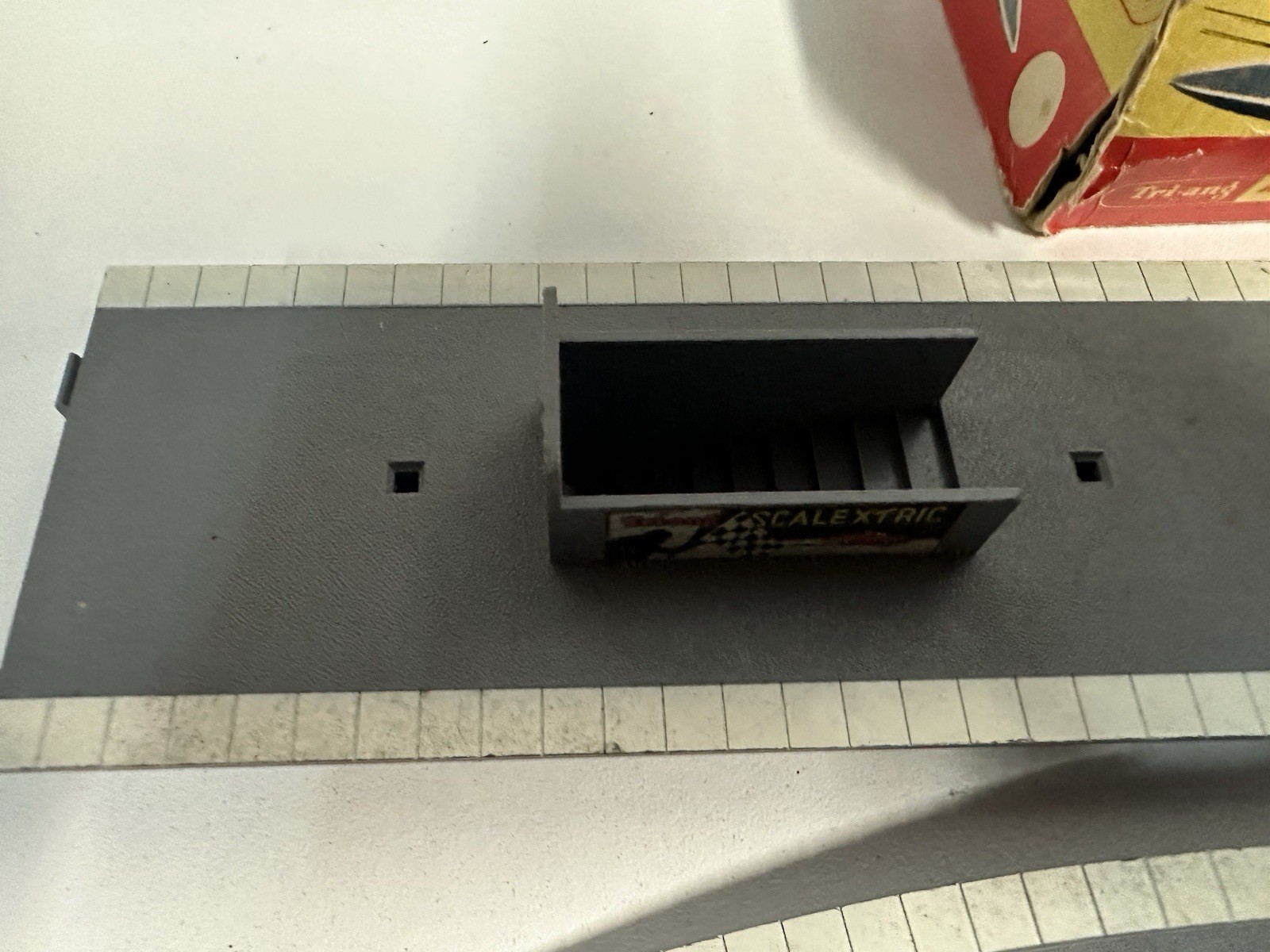 TRIANG HORNBY R588 ISLAND PLATFORM SET RARE BOXED