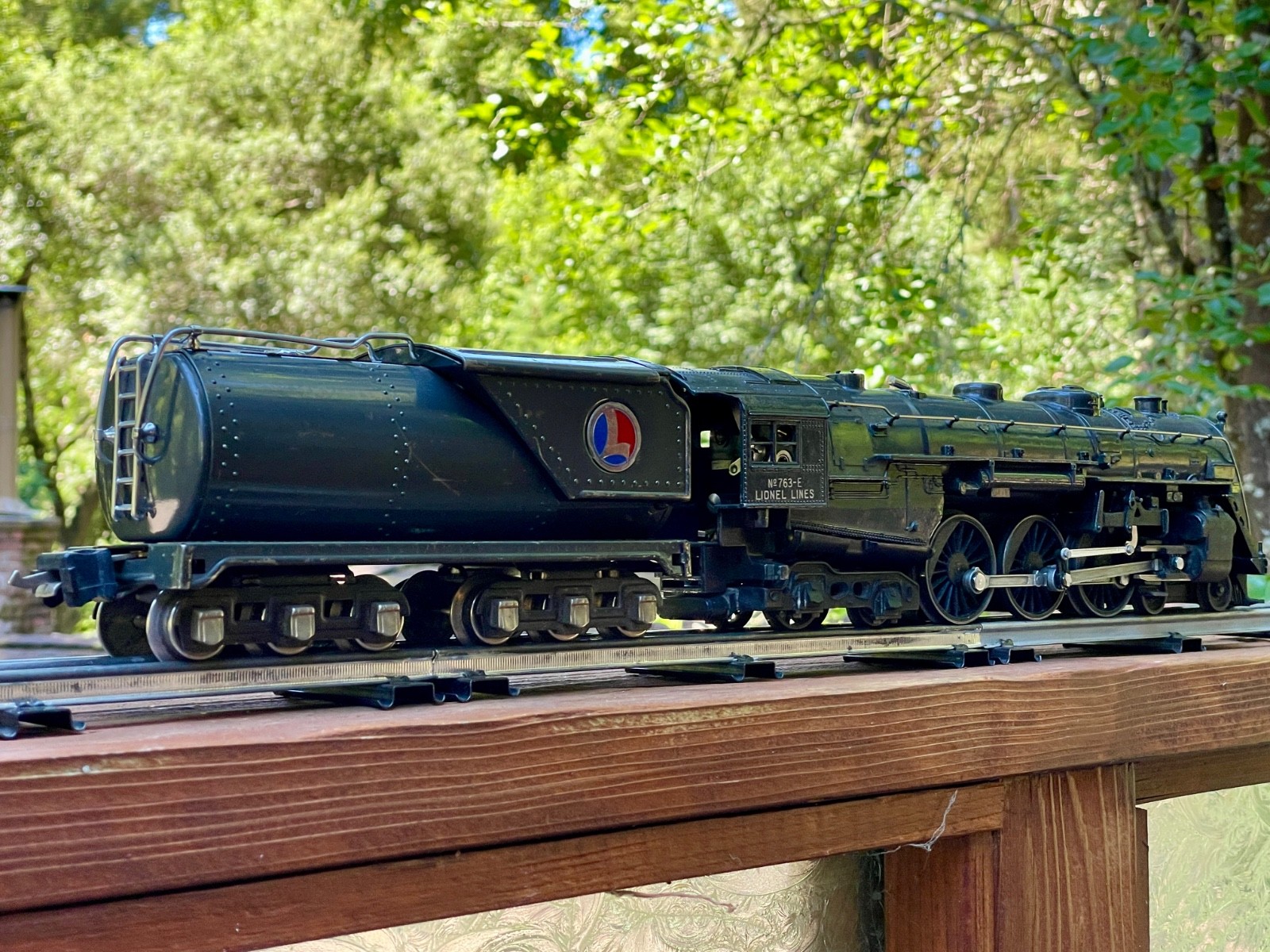 Lionel prewar 763-E Hudson locomotive with 2263W Tender. Spectacular, runs well
