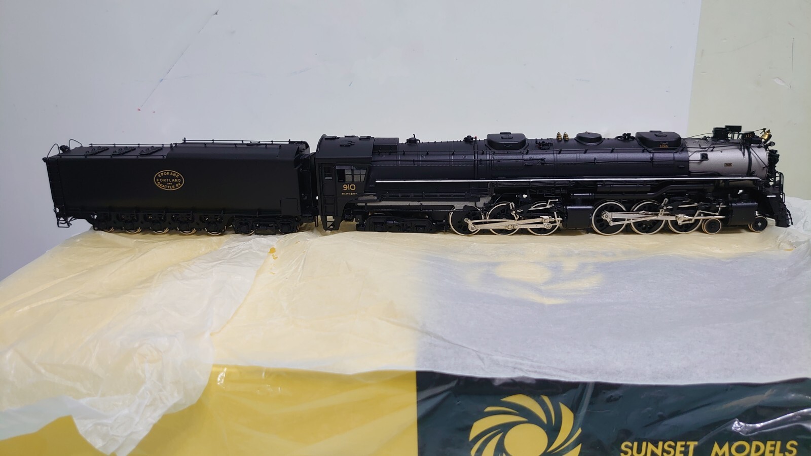 Sunset Models Brass SP&S Z-8 Challenger Steam Locomotive (DCC Sound) – HO scale