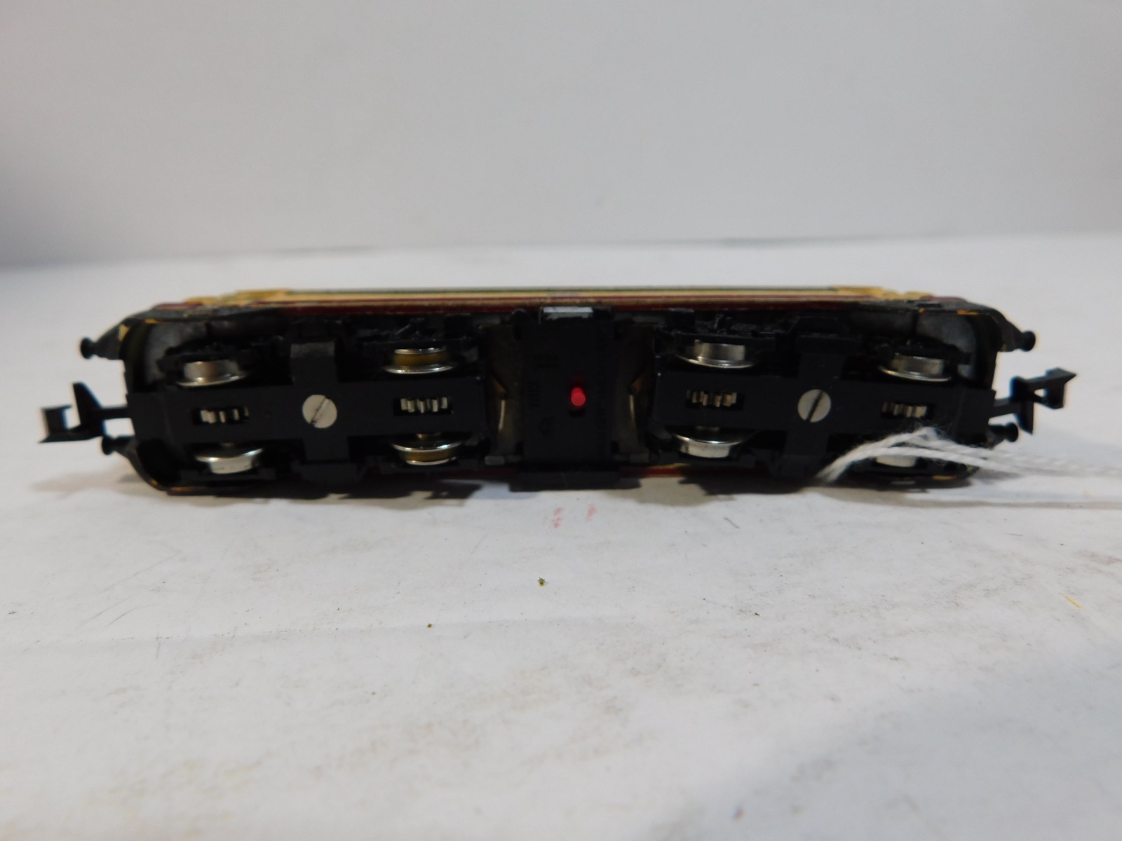Trix Express N Scale Electric Locomotive DB 112 499-9 Yellow Red (NB)