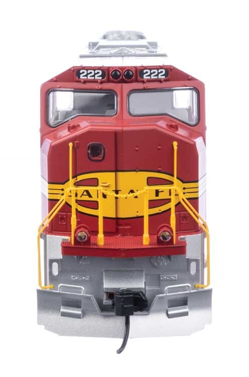 Walthers HO Scale ~ EMD SD75M ~ Santa Fe #222 ~ DC Version ~ 910-11002
