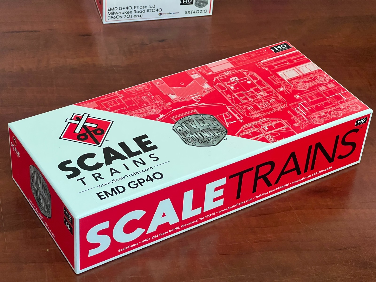 Milwaukee Road GP40 #2031 – ScaleTrains Rivet Counter – DCC & Sound Ready – BNIB
