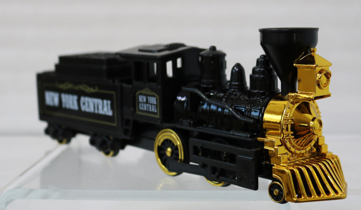 Steam Engine/Tender Gold Pilot/Cow Catcher Black Engine/ Tender New York Central