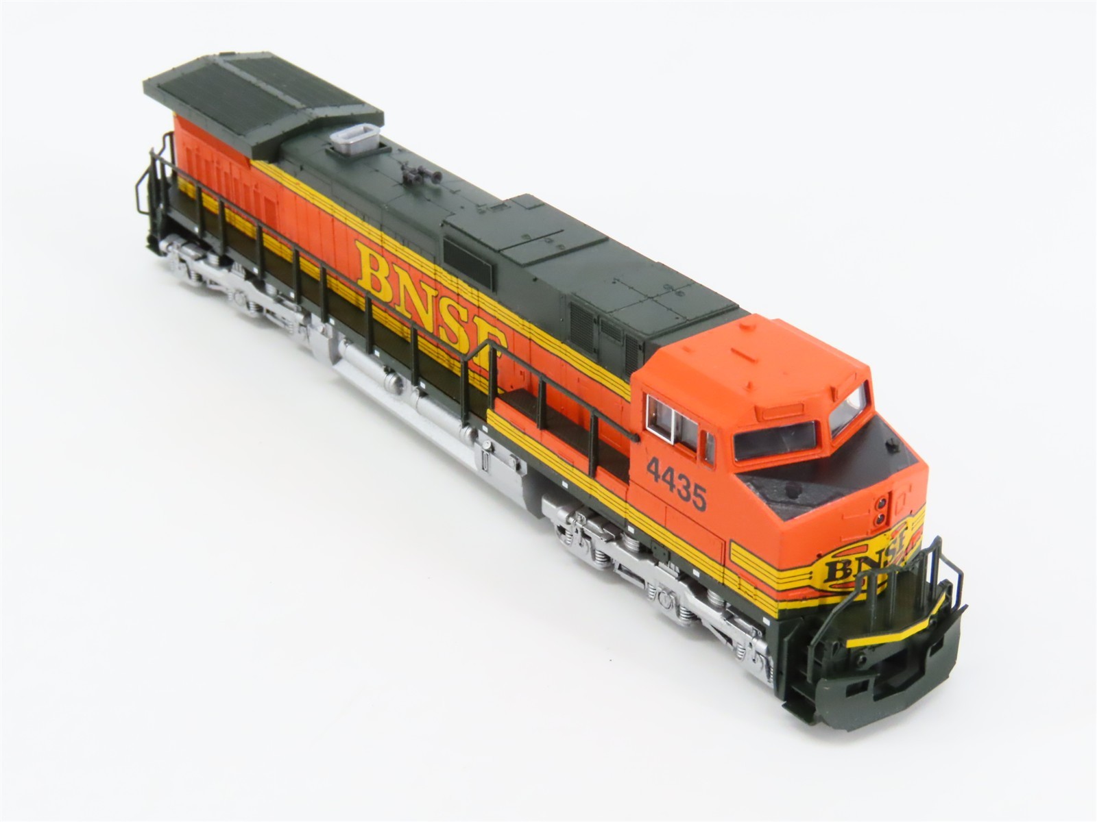 N Scale KATO 176-3200 BNSF Railway C44-9W Diesel #4435 – Custom – DCC Ready